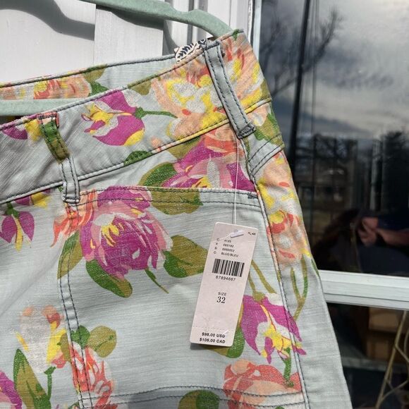 Anthropologie Pilcro Wanderer Floral 5 Pocket Denim Shorts NWT - Picture 3 of 8